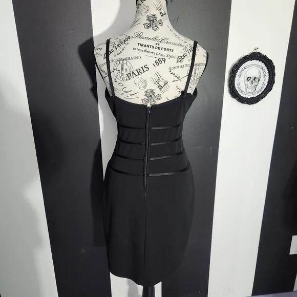 Vintage Buckle Goth Dress - Picture 3 of 5